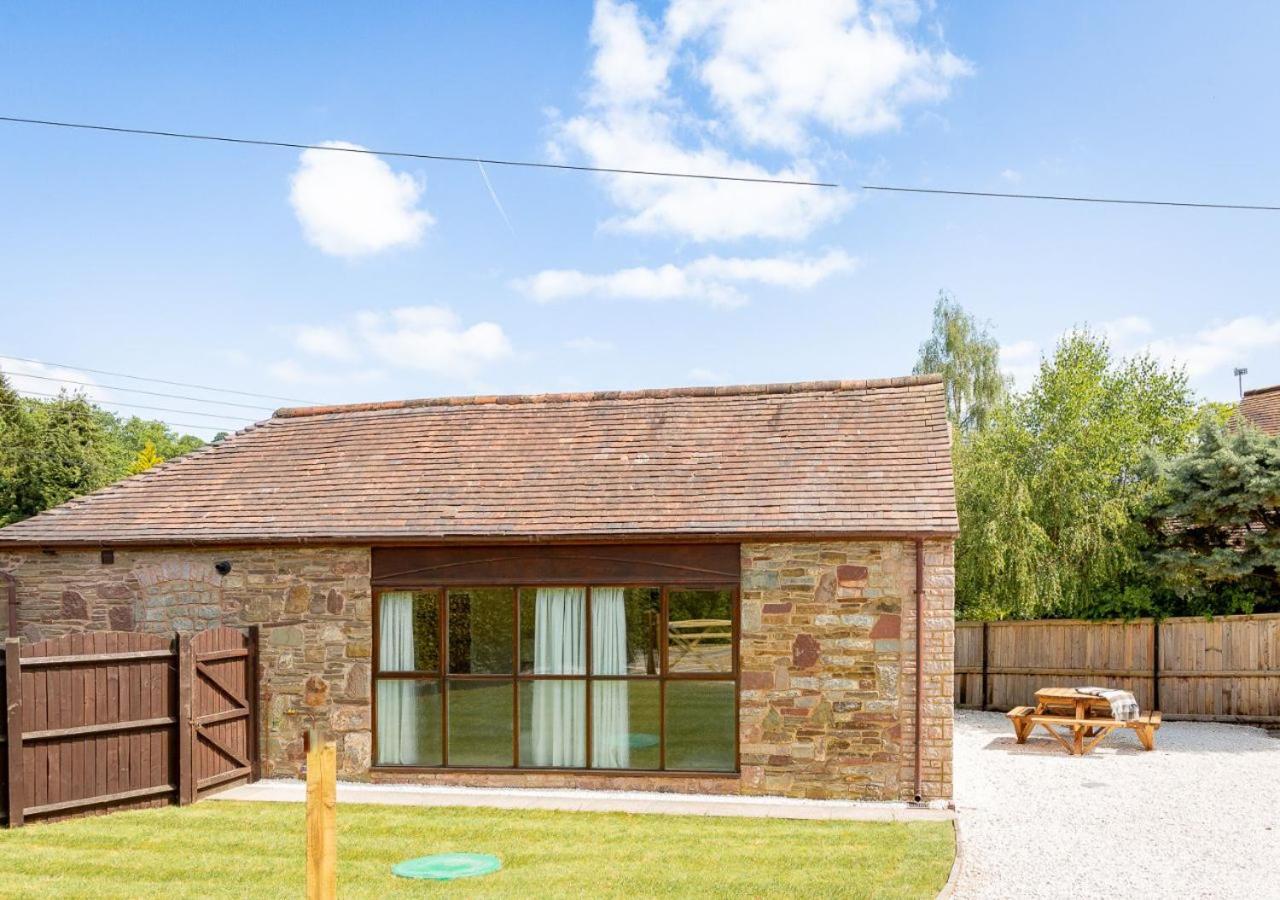 The Barn In Longhope - Luxury Barn Conversion Ngoại thất bức ảnh